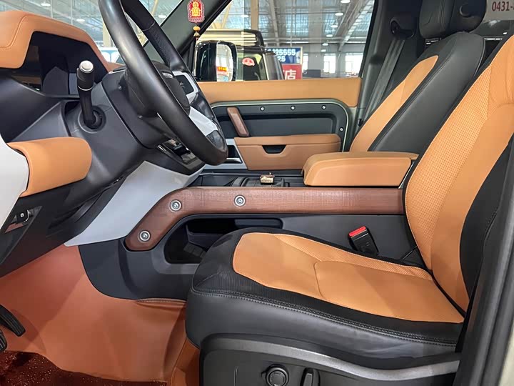 Фото 4 - Land Rover Defender