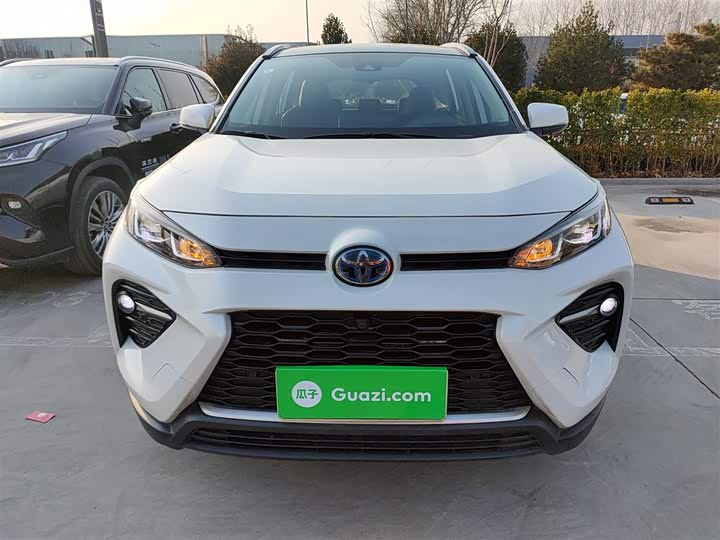 Фото 3 - Toyota Wildlander