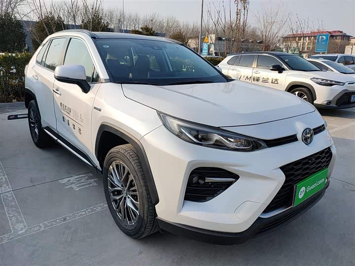 Фото 4 - Toyota Wildlander