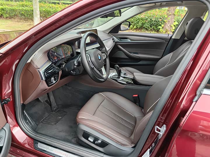 Фото 7 - BMW 5 Series