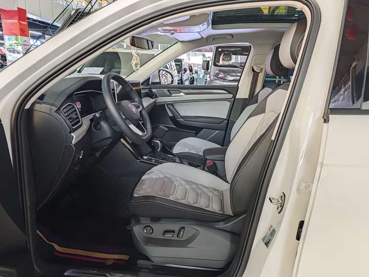 Фото 4 - Volkswagen Tayron