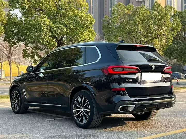 Фото 9 - BMW X5