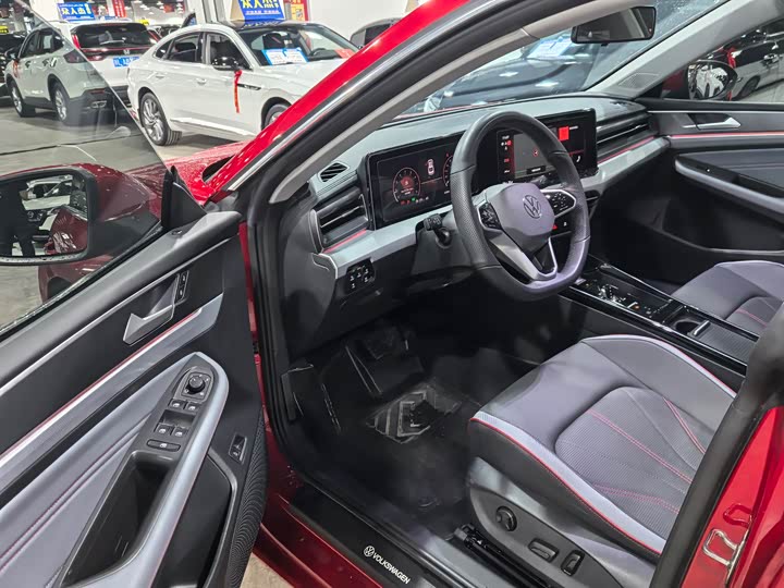 Фото 7 - Volkswagen Lamando L