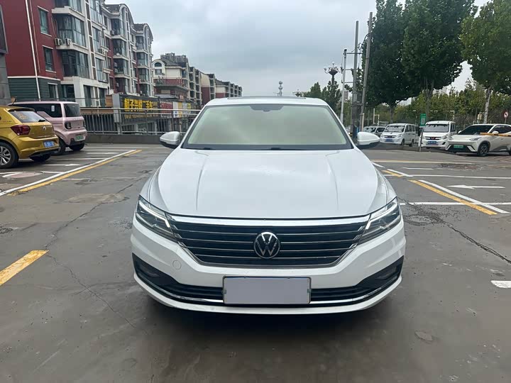 Фото 2 - Volkswagen Lavida