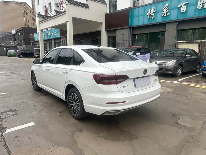 Фото 7 - Volkswagen Lavida