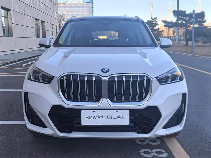 Фото 2 - BMW X1