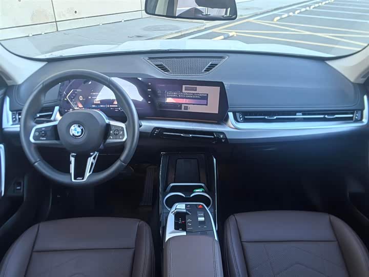 Фото 9 - BMW X1