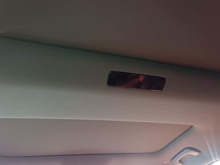 Фото 8 - LiXiang L8