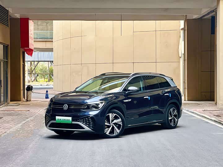 Фото 1 - Volkswagen ID.6 Crozz