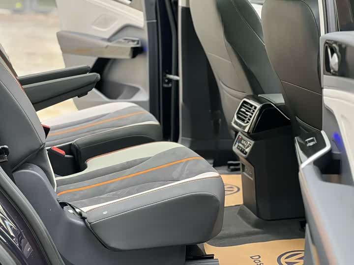 Фото 5 - Volkswagen ID.6 Crozz