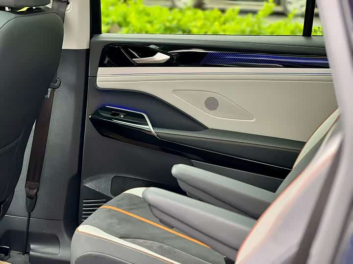 Фото 6 - Volkswagen ID.6 Crozz