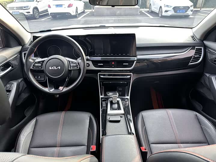 Фото 5 - Kia KX3