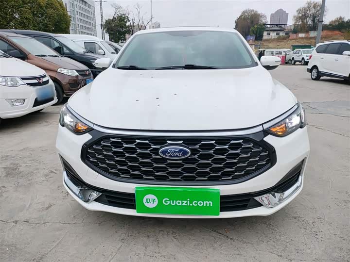 Фото 3 - Ford Escort