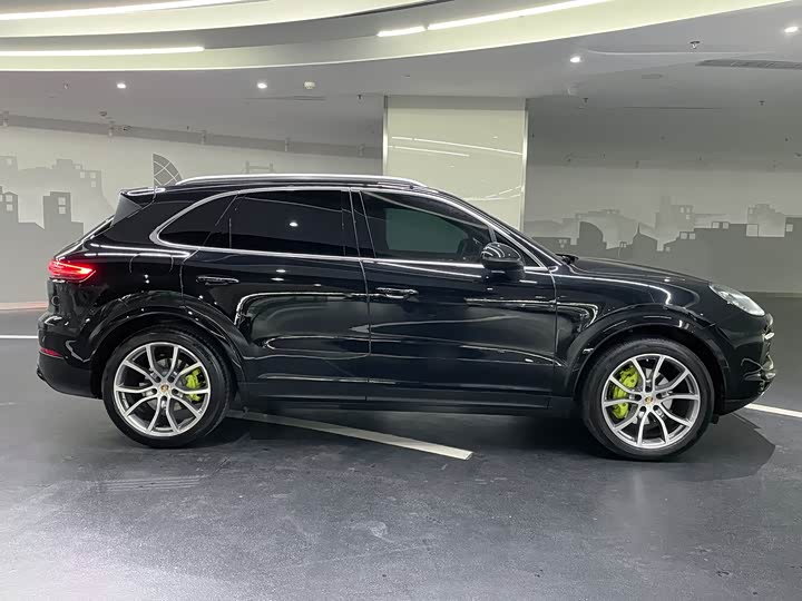 Фото 7 - Porsche Cayenne Hybrid