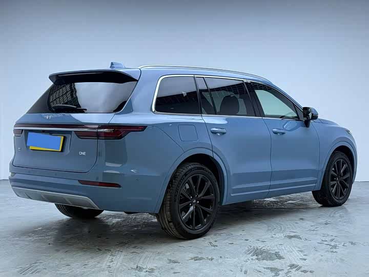 Фото 4 - LiXiang One