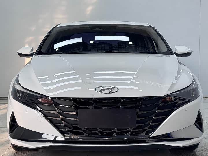 Фото 2 - Hyundai Elantra N line