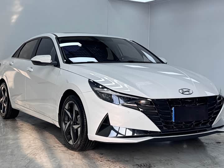 Фото 3 - Hyundai Elantra N line