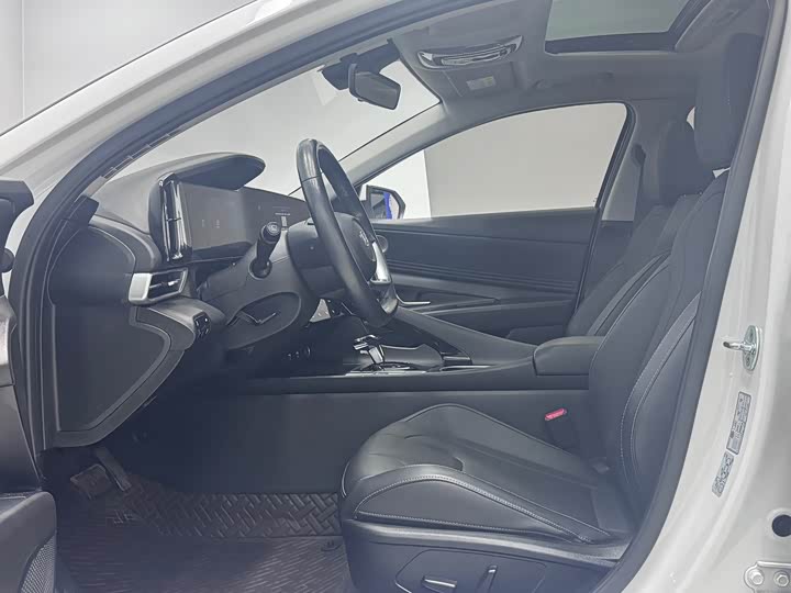 Фото 8 - Hyundai Elantra N line