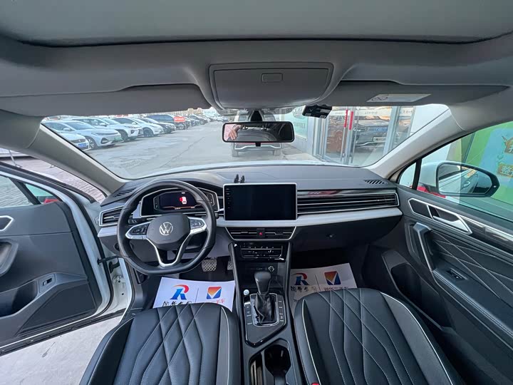 Фото 6 - Volkswagen Tiguan L Pro