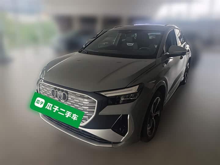 Фото 1 - Audi Q4 e-tron