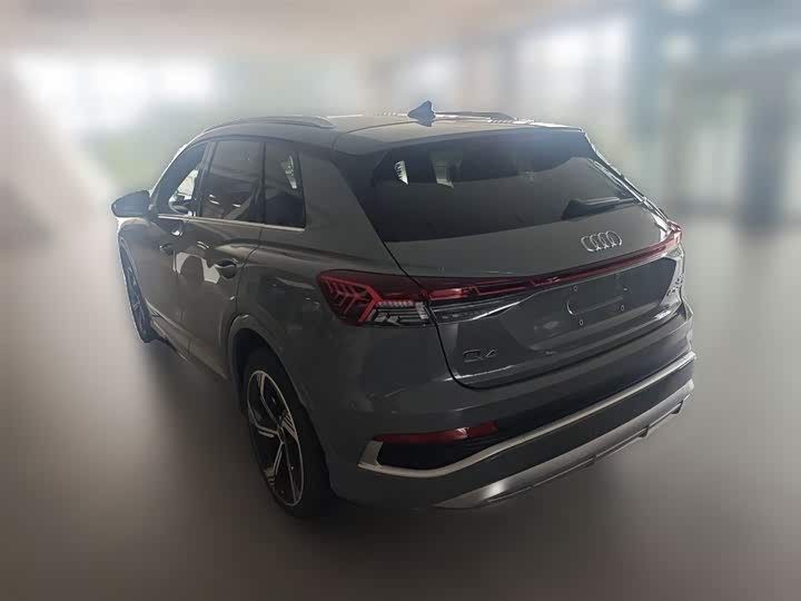 Фото 9 - Audi Q4 e-tron