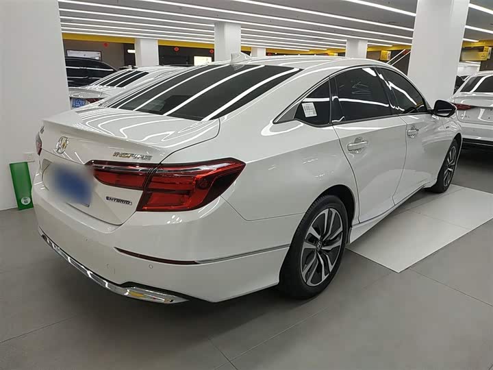 Фото 7 - Honda Inspire