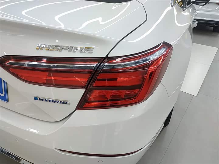 Фото 8 - Honda Inspire