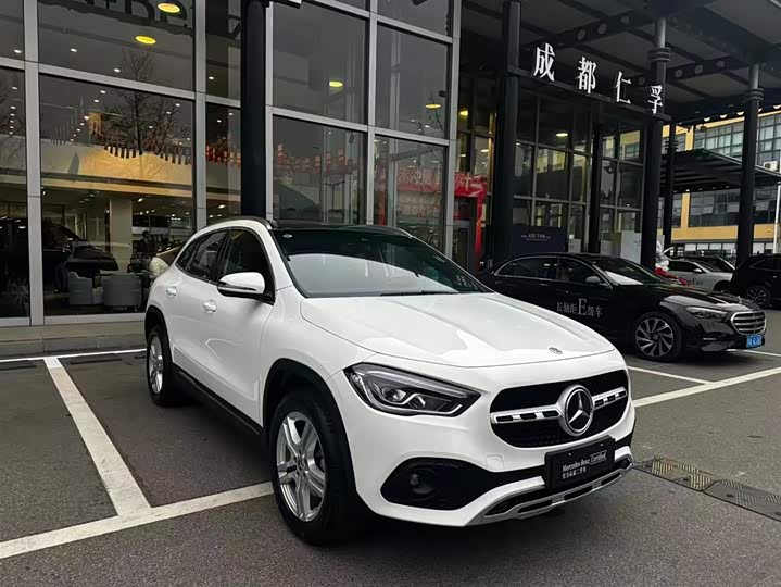 Фото 3 - Mercedes-Benz GLA-Class