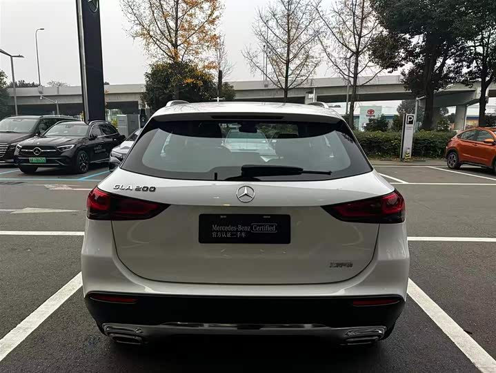 Фото 7 - Mercedes-Benz GLA-Class