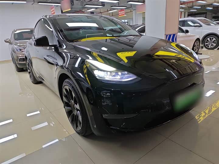 Фото 4 - Tesla Model Y