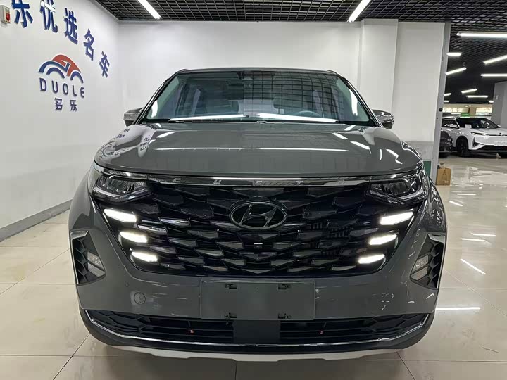 Фото 2 - Hyundai Custo