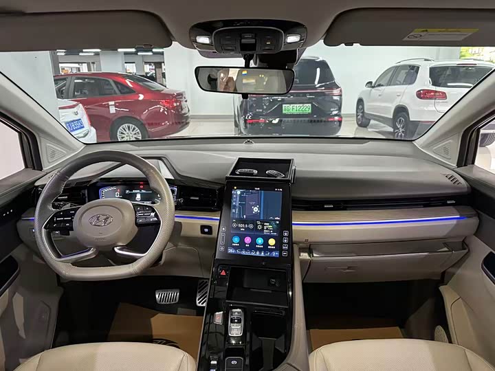 Фото 4 - Hyundai Custo