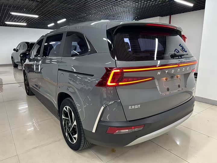 Фото 8 - Hyundai Custo