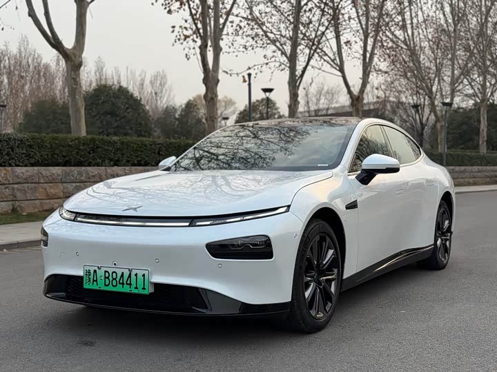 Фото 1 - XPeng P7