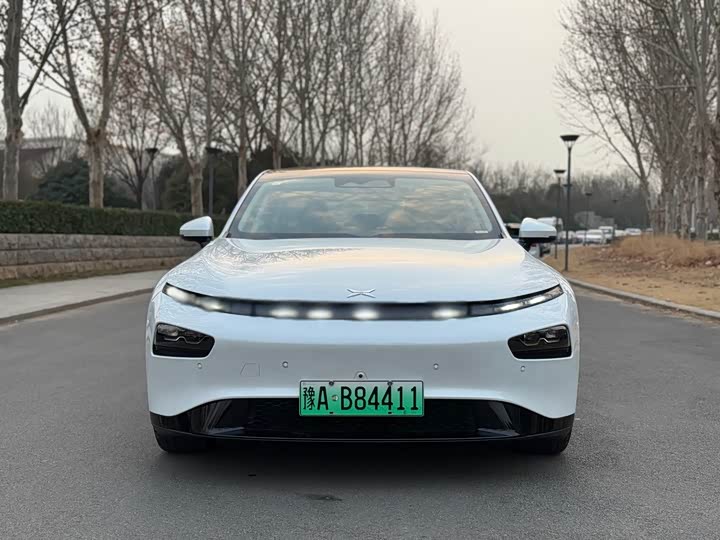 Фото 2 - XPeng P7