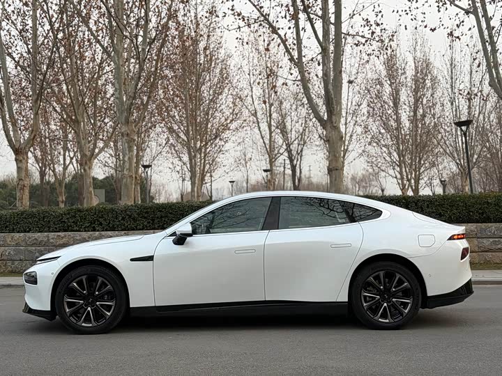 Фото 7 - XPeng P7