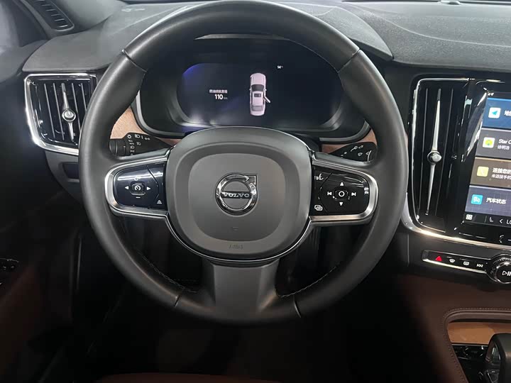 Фото 8 - Volvo S90