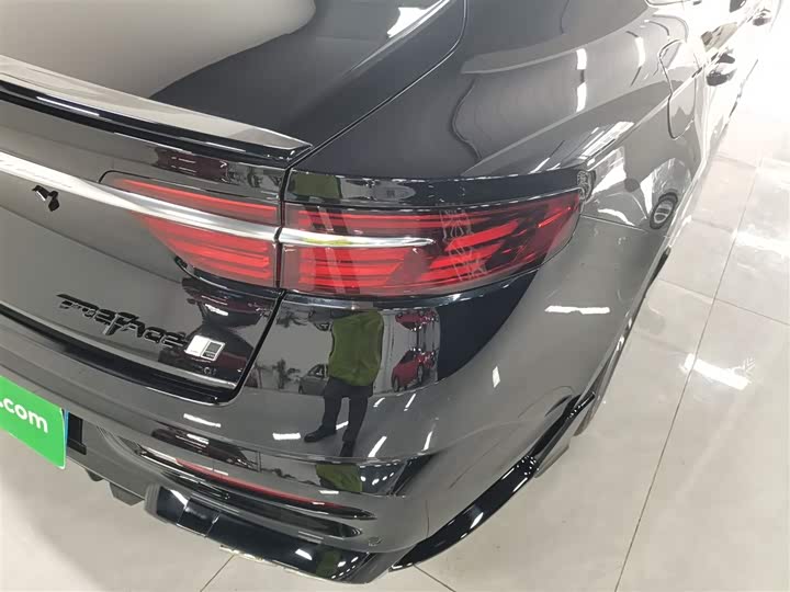 Фото 8 - Geely Preface