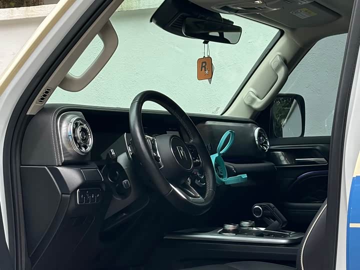 Фото 8 - Tank 300