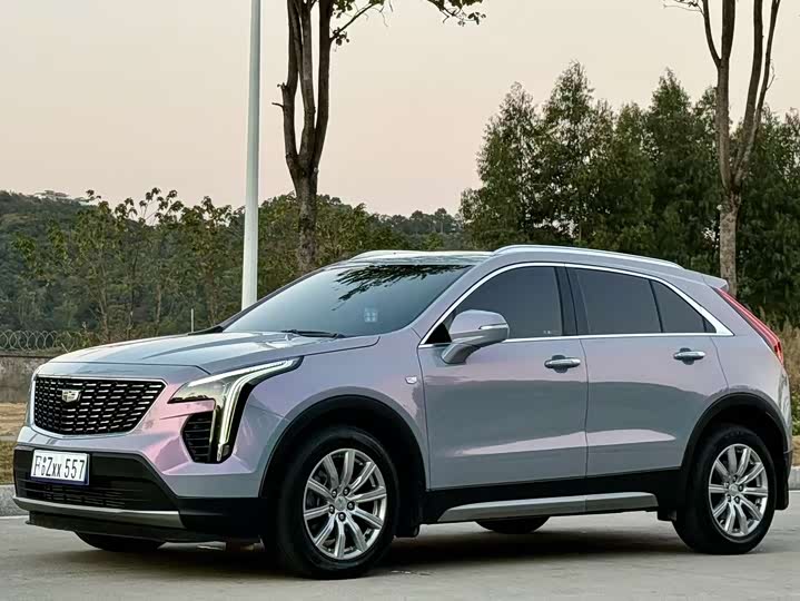 Фото 1 - Cadillac XT4