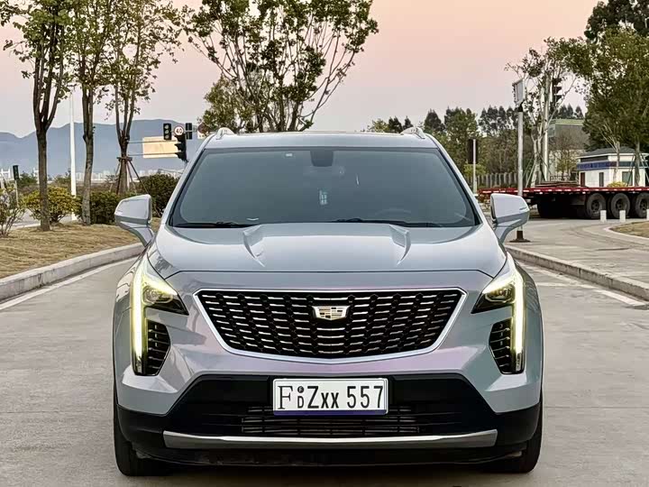 Фото 2 - Cadillac XT4