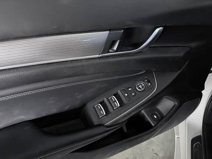 Фото 9 - Honda Inspire