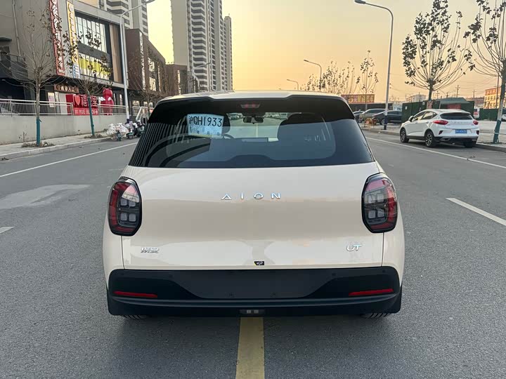 Фото 6 - GAC Aion UT