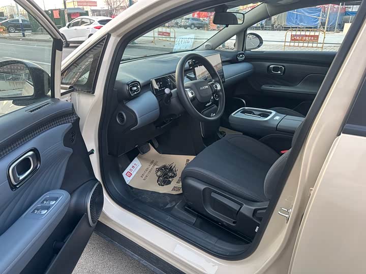 Фото 9 - GAC Aion UT