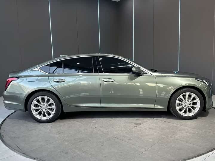 Фото 4 - Cadillac CT5