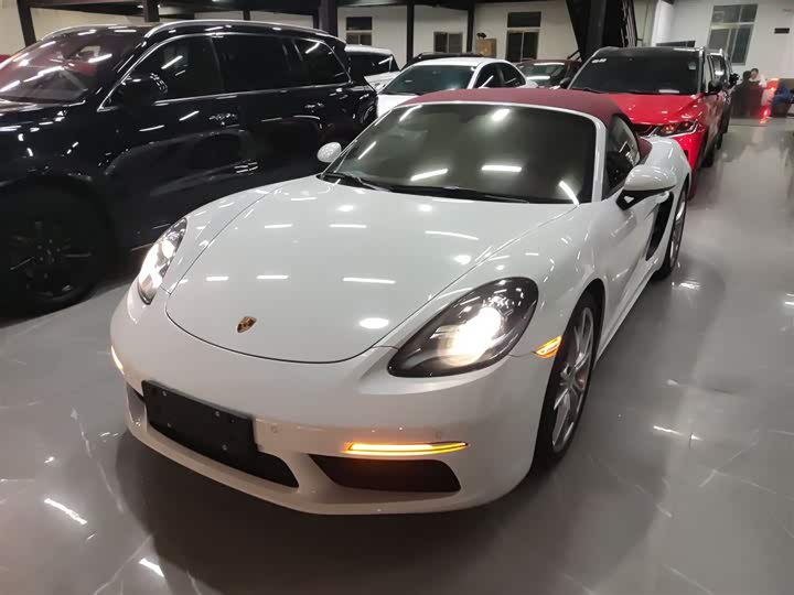 Фото 2 - Porsche 718