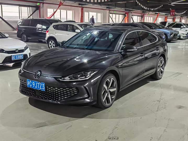 Фото 1 - Volkswagen Lamando L