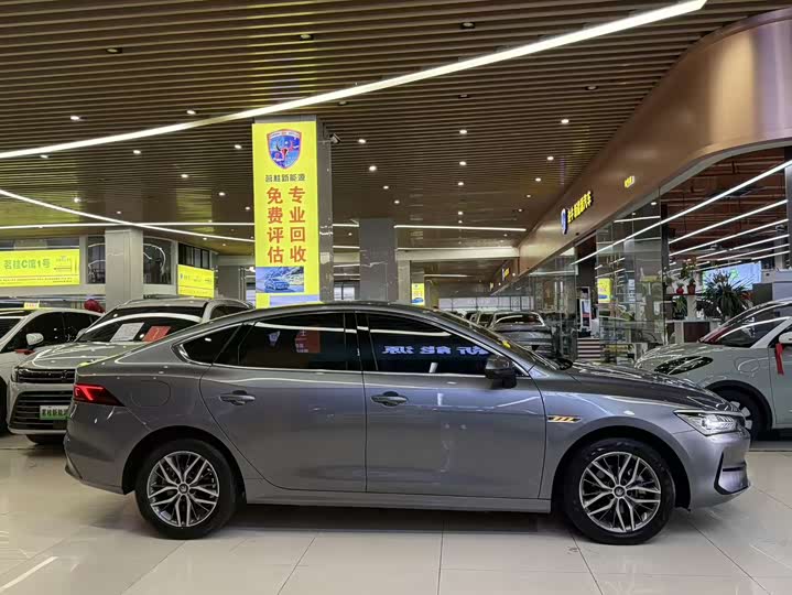 Фото 3 - BYD Qin Plus