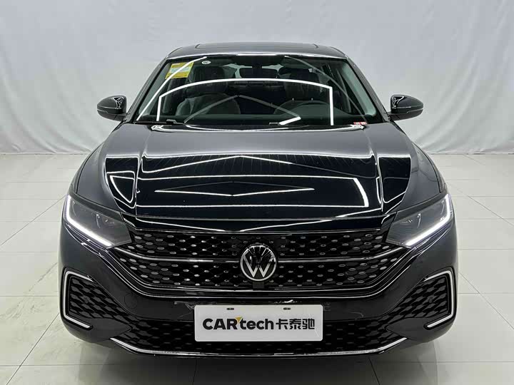 Фото 3 - Volkswagen Passat