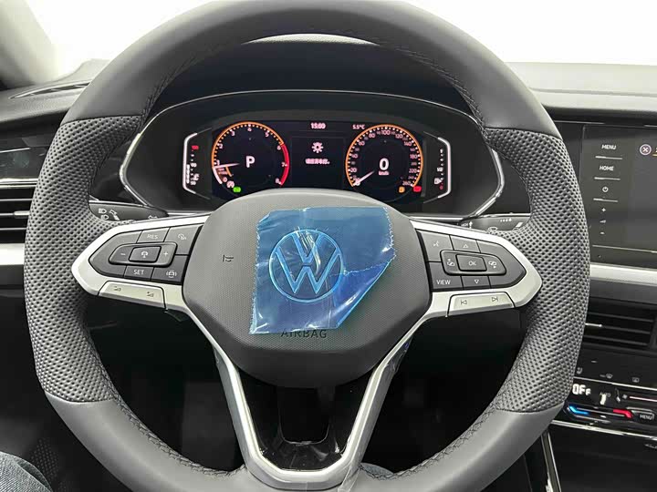 Фото 7 - Volkswagen Passat